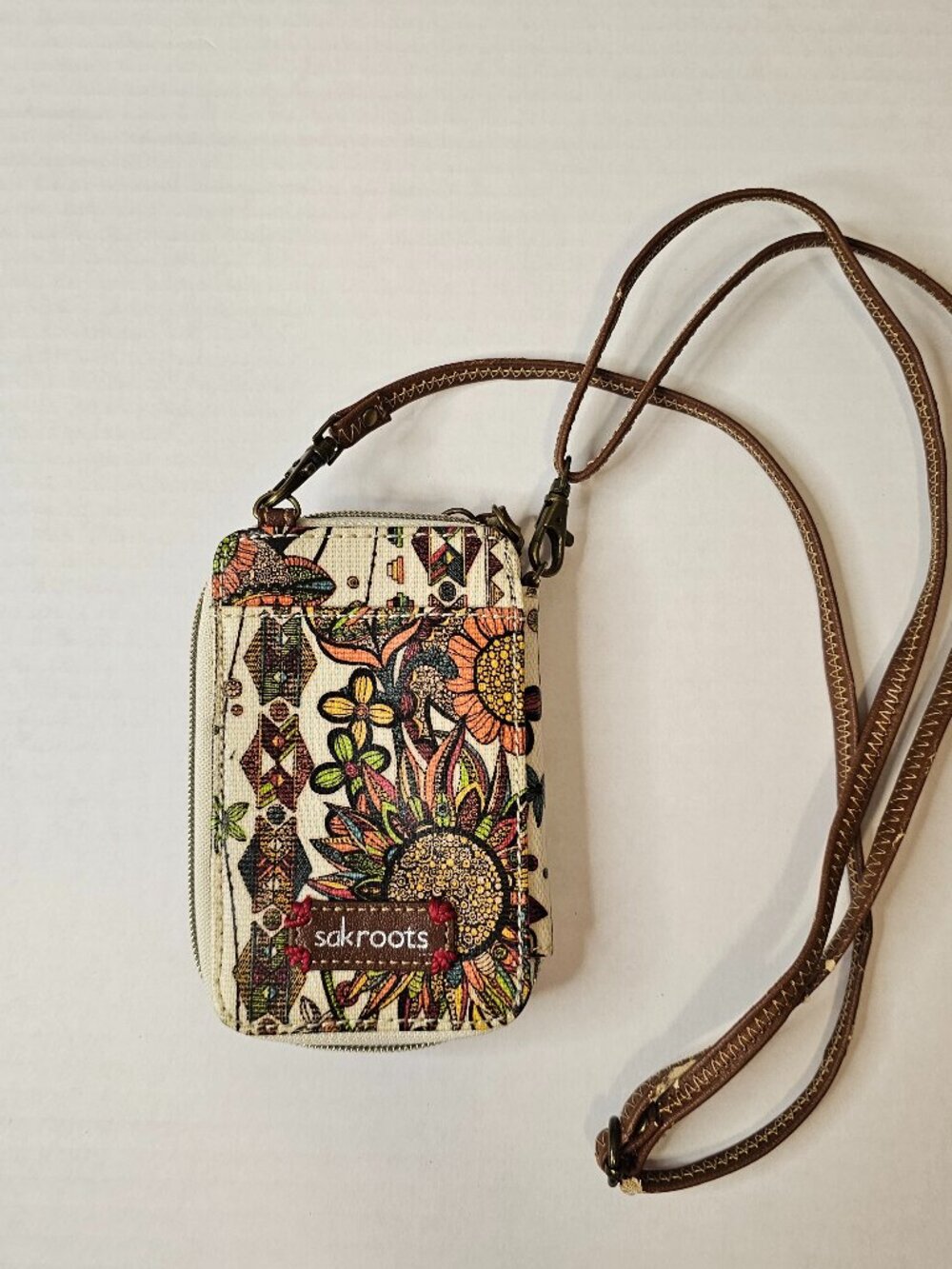 Sakroots, Small Crossbody Phone/Wallet, Multiple Pockets, Vintage